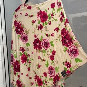 Milkmaids breastfeeding cover Cream and Pink